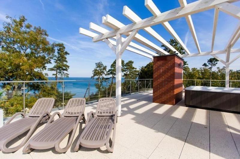 Rewal -2 Bedroom- Premium Baltic Apartment With Spa Access Exterior photo